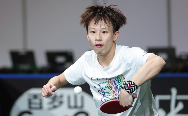 孙颖莎世乒赛夺冠后的泪水，情感的释放与未来的期许