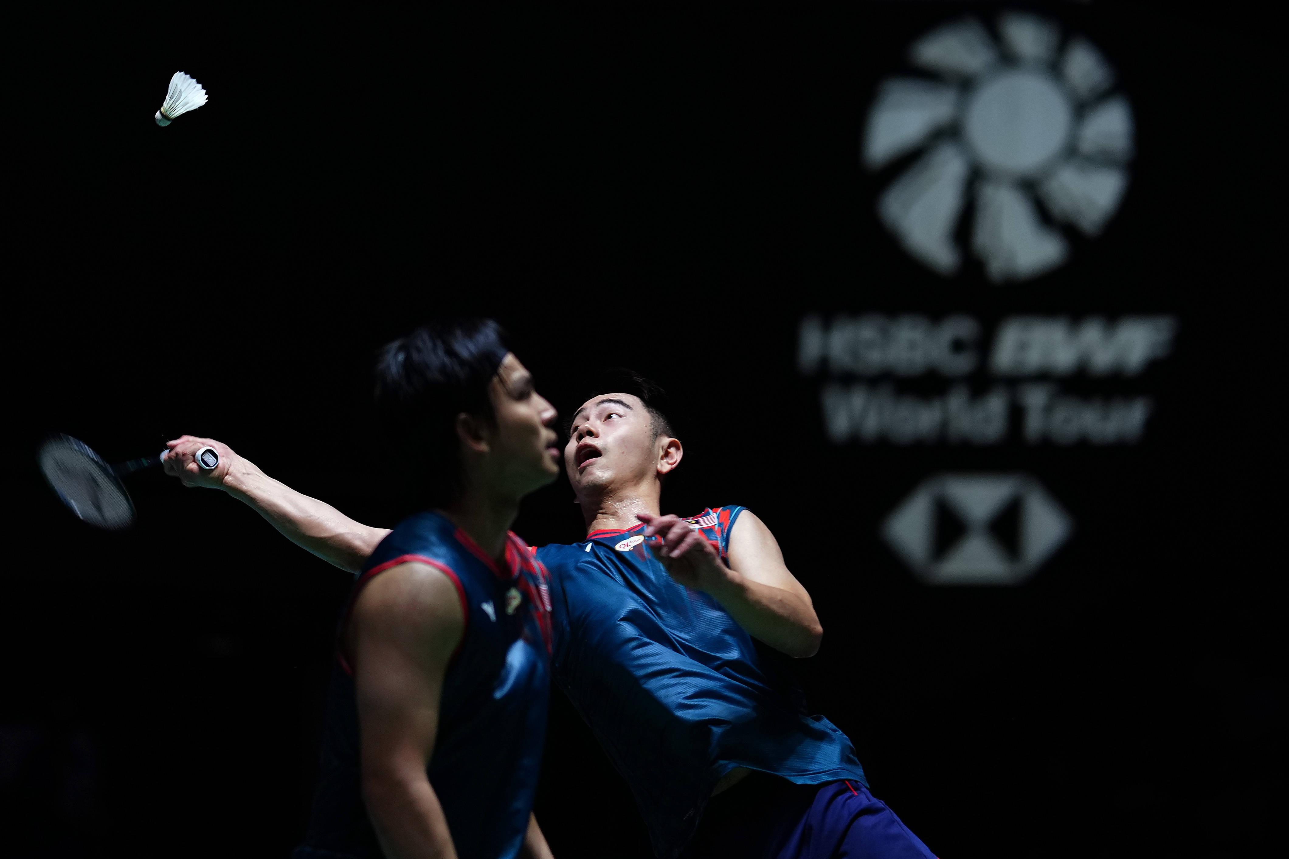 韩国组合闪耀中国羽毛球大师赛，勇夺男双冠军