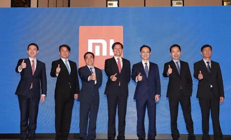 雷军的豪言，小米17电量几乎是iPhone17两倍，智能手机市场竞争再添新战火